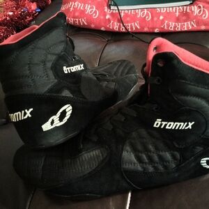 OttoMix Black Athletic Shoes for Men
